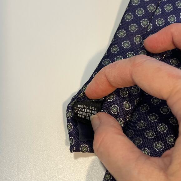 The Tie Bar 100% Silk Tie Blue White - Picture 4 of 6